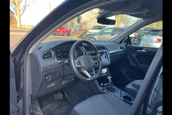 Volkswagen Tiguan 1.4 TSI eHybrid PHEV| ELEK. ACHTERKLEP| DIGITAL DASH| ADAPTIVE CRUISE| RIJKLAAR INCL. 12 MND BOVAG GARANTIE