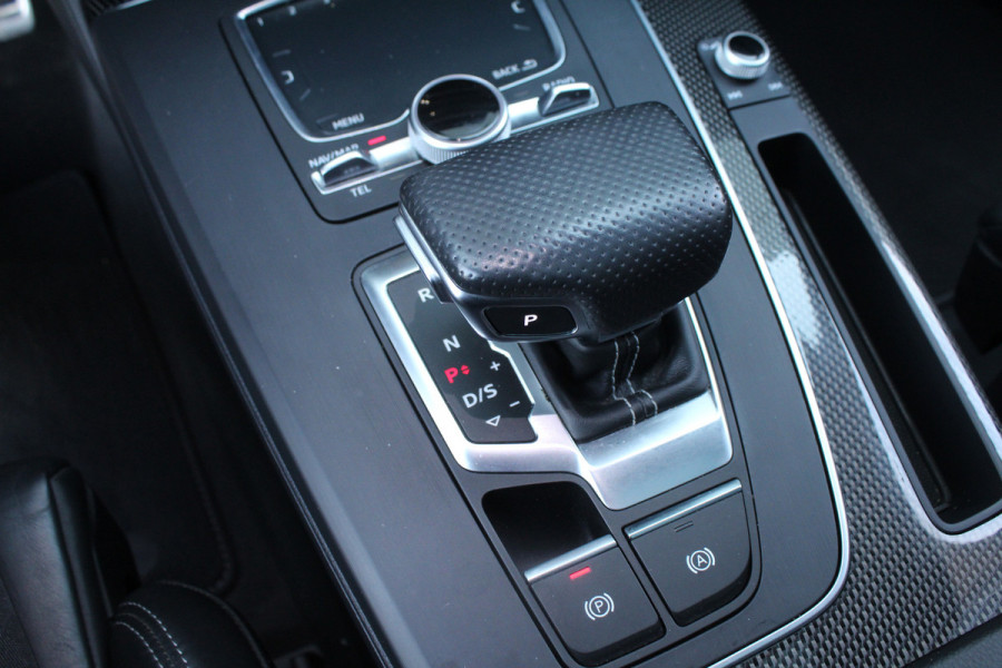 Audi Q5 2.0 TFSI 252pk quattro Sport S Line Black Edition Panoramadak Clima Cruise Navi Camera B&O Leder LMV Trekhaak 2400kg