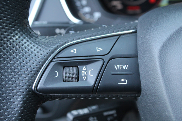 Audi Q5 2.0 TFSI 252pk quattro Sport S Line Black Edition Panoramadak Clima Cruise Navi Camera B&O Leder LMV Trekhaak 2400kg