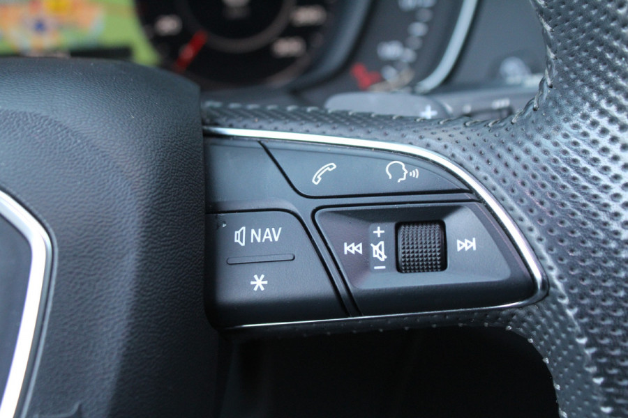 Audi Q5 2.0 TFSI 252pk quattro Sport S Line Black Edition Panoramadak Clima Cruise Navi Camera B&O Leder LMV Trekhaak 2400kg