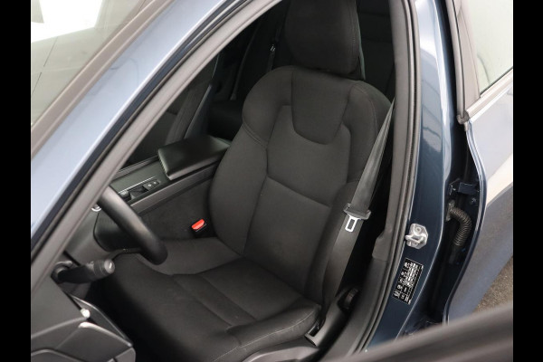 Volvo V60 2.0 D3 Momentum | Carplay | Navigatie | Full LED | Cruise control | Parkeerhulp | Climate control | Bluetooth | Digital Cockpit