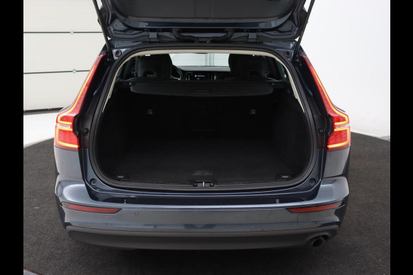 Volvo V60 2.0 D3 Momentum | Carplay | Navigatie | Full LED | Cruise control | Parkeerhulp | Climate control | Bluetooth | Digital Cockpit