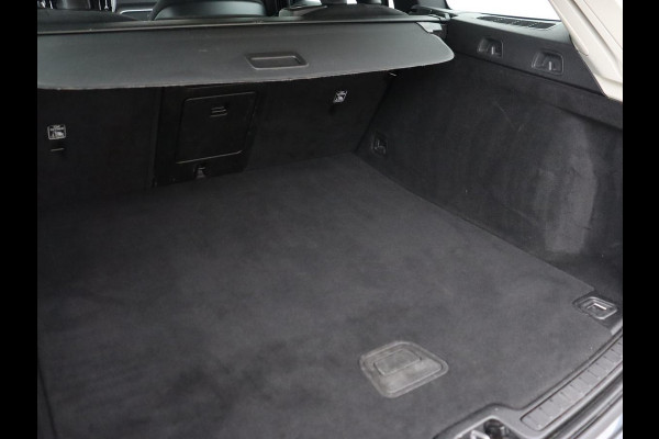 Volvo V60 2.0 D3 Momentum | Carplay | Navigatie | Full LED | Cruise control | Parkeerhulp | Climate control | Bluetooth | Digital Cockpit