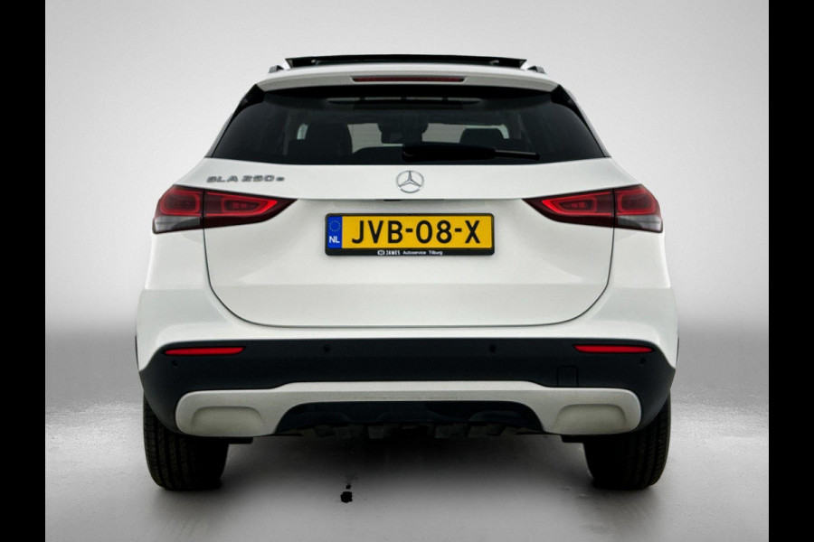 Mercedes-Benz GLA 250 e Plug-In 218PK 360° CAMERA | PANORAMADAK | WIDESCREEN