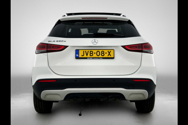 Mercedes-Benz GLA 250 e Plug-In 218PK 360° CAMERA | PANORAMADAK | WIDESCREEN