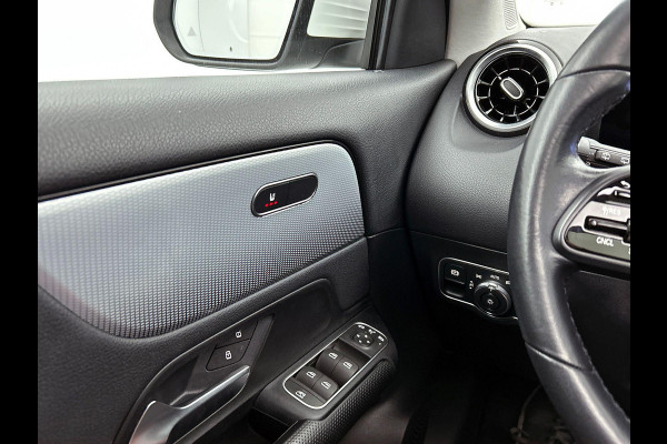 Mercedes-Benz GLA 250 e Plug-In 218PK 360° CAMERA | PANORAMADAK | WIDESCREEN