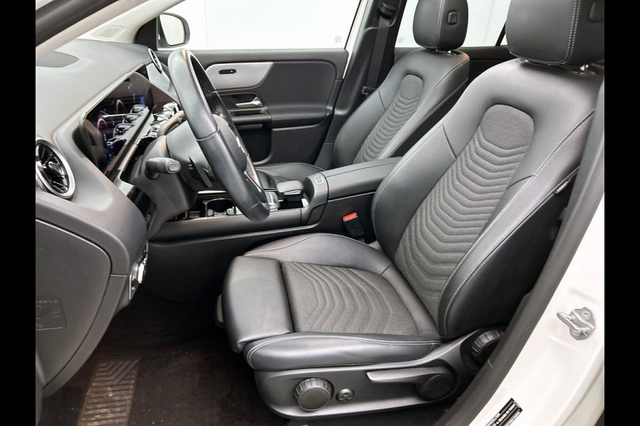 Mercedes-Benz GLA 250 e Plug-In 218PK 360° CAMERA | PANORAMADAK | WIDESCREEN