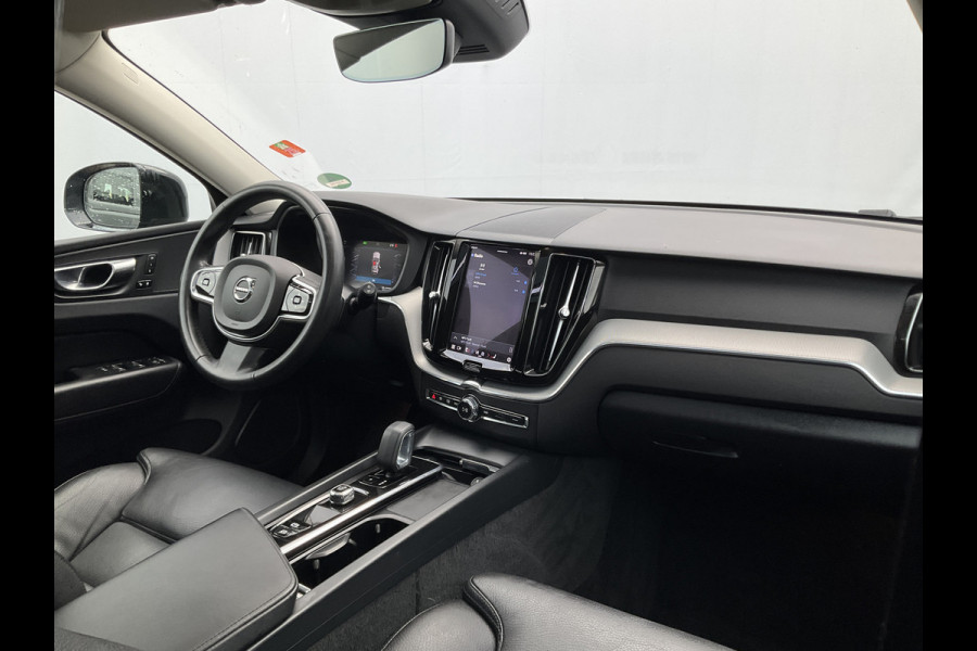 Volvo XC60 2.0 T8 Plug-in hybrid AWD Plus Dark 1Eig BLIS Memory Stoel/stuur Verw Pano Carplay