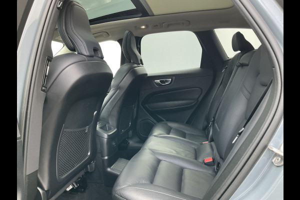 Volvo XC60 2.0 T8 Plug-in hybrid AWD Plus Dark 1Eig BLIS Memory Stoel/stuur Verw Pano Carplay