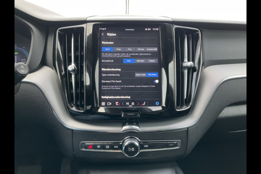 Volvo XC60 2.0 T8 Plug-in hybrid AWD Plus Dark 1Eig BLIS Memory Stoel/stuur Verw Pano Carplay
