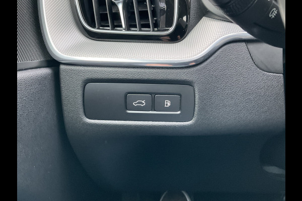 Volvo XC60 2.0 T8 Plug-in hybrid AWD Plus Dark 1Eig BLIS Memory Stoel/stuur Verw Pano Carplay