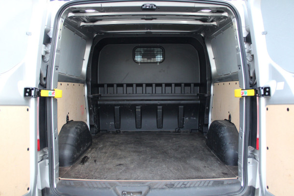 Ford Transit Custom 320 2.0 TDCI L2H1 Active DC 2x Schuifdeur - Trekhaak - Stoelverwarming - ACC - Blindspot - Carplay - Bi-Xenon - Rijklaar