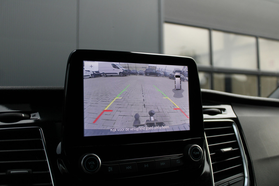 Ford Transit Custom 320 2.0 TDCI L2H1 Active DC 2x Schuifdeur - Trekhaak - Stoelverwarming - ACC - Blindspot - Carplay - Bi-Xenon - Rijklaar