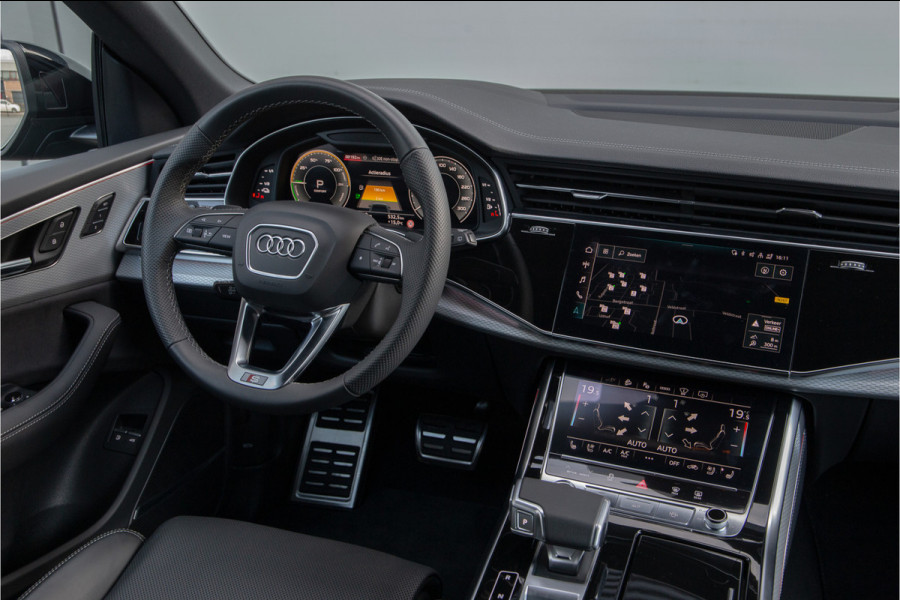 Audi Q8 60 TFSI e quattro Competition Massage, Head-up, Vierwielbesturing, B&O, Soft-Close, VOL
