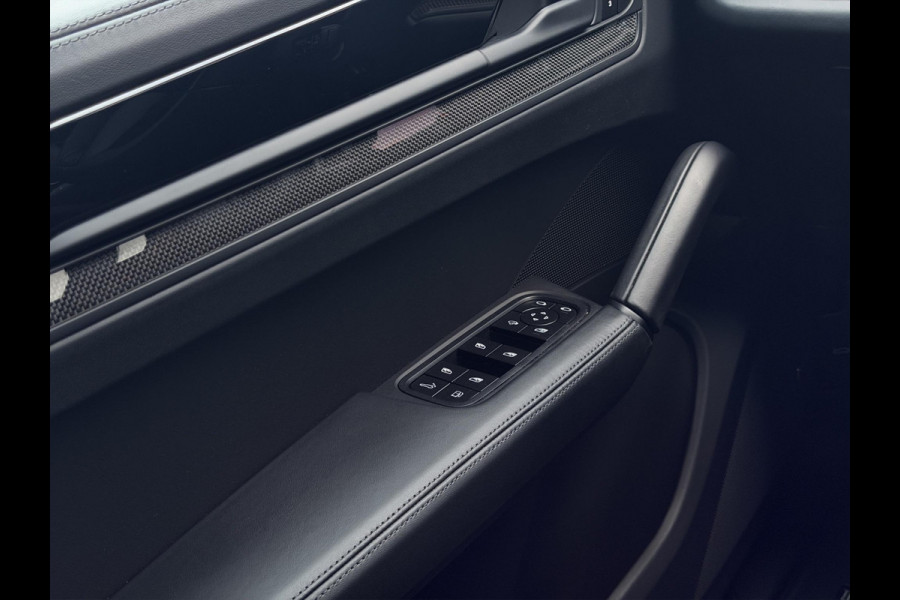 Porsche Cayenne Coupé 4.0 Turbo E-Hybrid GT Carbon | 22"  | Bijrijdersdisplay | Bose | Vol-Leder |