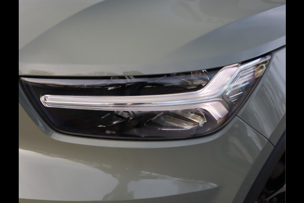 Volvo XC40 Recharge P8 AWD R-Design / Panoramadak / 360camera