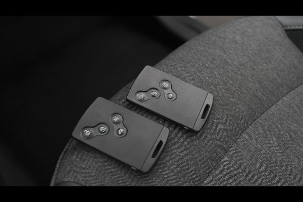 Renault Captur 1.3 TCe Intens | Trekhaak afneembaar | Navigatie | Parkeersensoren