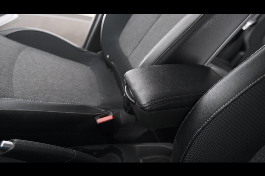 Renault Captur 1.3 TCe Intens | Trekhaak afneembaar | Navigatie | Parkeersensoren