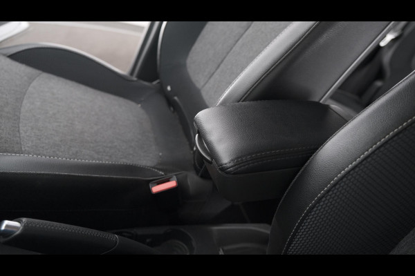 Renault Captur 1.3 TCe Intens | Trekhaak afneembaar | Navigatie | Parkeersensoren