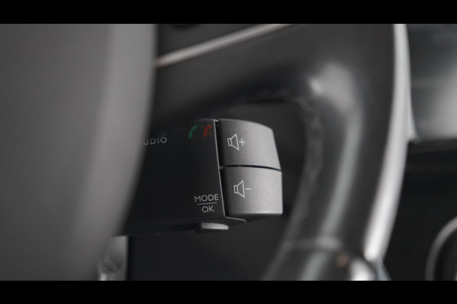 Renault Captur 1.3 TCe Intens | Trekhaak afneembaar | Navigatie | Parkeersensoren