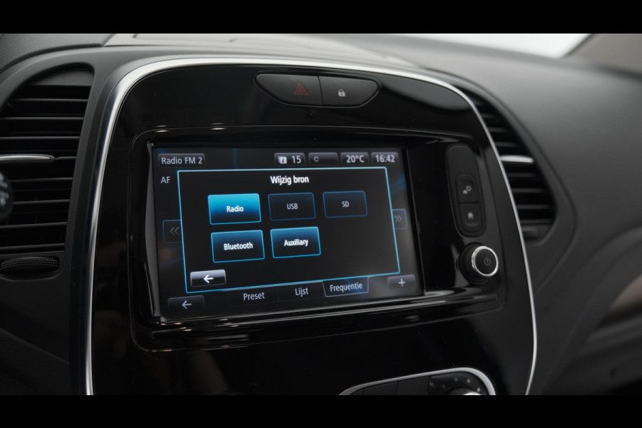 Renault Captur 1.3 TCe Intens | Trekhaak afneembaar | Navigatie | Parkeersensoren