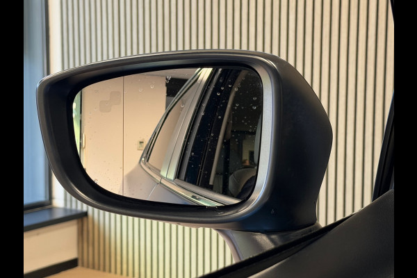 Mazda 3 2.0 SkyActiv-G 120 GT-M ACC CAMERA PARKEERSENSOREN VOOR EN ACHTER NAVI STUUR/STOELVERWARMING DODEHOEKSBEWAKING
