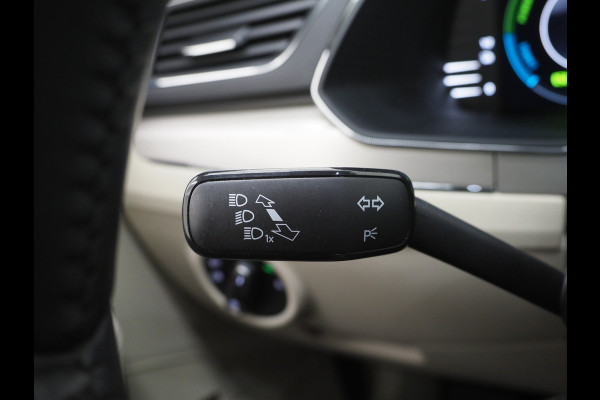 Škoda Superb Combi 1.4 TSI iV Style | Panoramadak | Canton | Leder | Camera | Keyless | Adaptive Cruise | Memory | Carplay