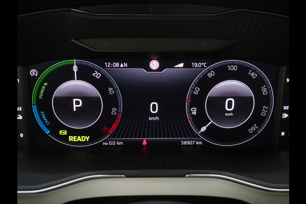 Škoda Superb Combi 1.4 TSI iV Style | Panoramadak | Canton | Leder | Camera | Keyless | Adaptive Cruise | Memory | Carplay