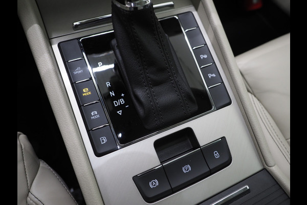Škoda Superb Combi 1.4 TSI iV Style | Panoramadak | Canton | Leder | Camera | Keyless | Adaptive Cruise | Memory | Carplay