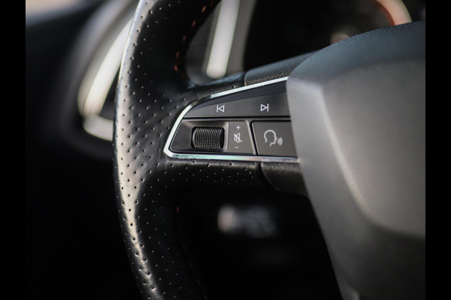 Seat Leon 1.5 TSI FR Business Intense | Camera | Beats | ACC | Seat Lightning