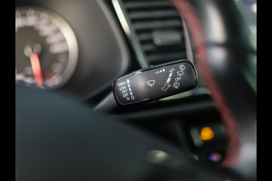 Seat Leon 1.5 TSI FR Business Intense | Camera | Beats | ACC | Seat Lightning