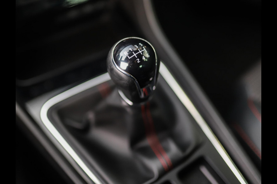 Seat Leon 1.5 TSI FR Business Intense | Camera | Beats | ACC | Seat Lightning