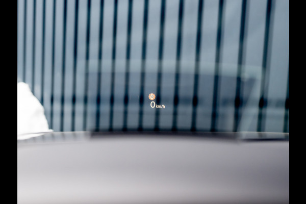 Volkswagen Tiguan 1.4 TSI eHybrid R-Line Business+ | Head Up | Trekhaak wegkl. | 20'' | IQ Light | Side Assist | Camera | Prijs Rijklaar!!