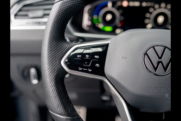 Volkswagen Tiguan 1.4 TSI eHybrid R-Line Business+ | Head Up | Trekhaak wegkl. | 20'' | IQ Light | Side Assist | Camera | Prijs Rijklaar!!