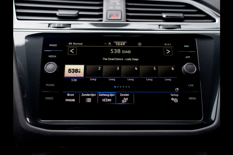 Volkswagen Tiguan 1.4 TSI eHybrid R-Line Business+ | Head Up | Trekhaak wegkl. | 20'' | IQ Light | Side Assist | Camera | Prijs Rijklaar!!