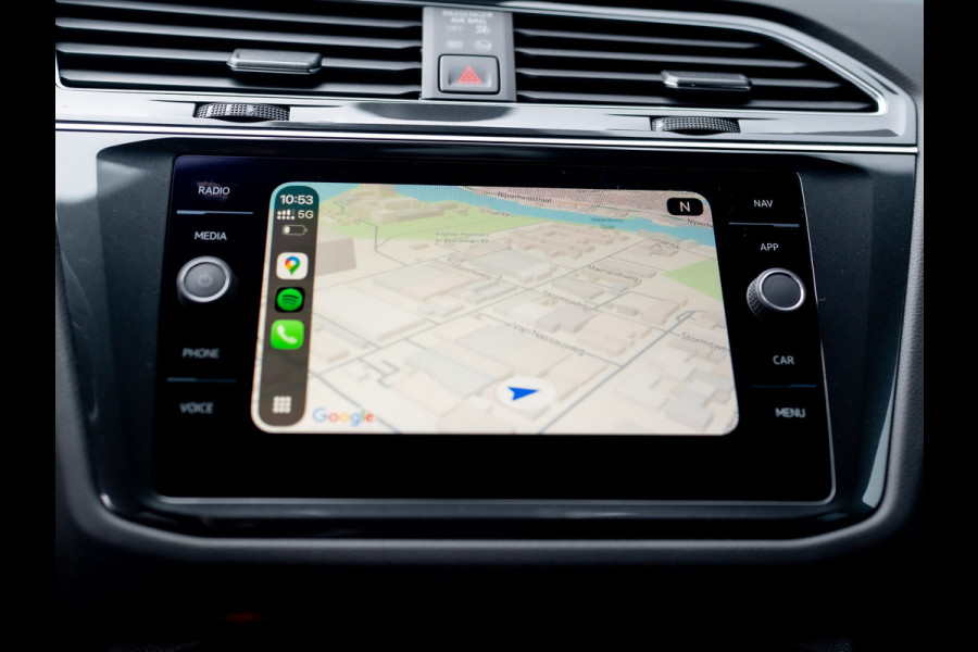 Volkswagen Tiguan 1.4 TSI eHybrid R-Line Business+ | Head Up | Trekhaak wegkl. | 20'' | IQ Light | Side Assist | Camera | Prijs Rijklaar!!