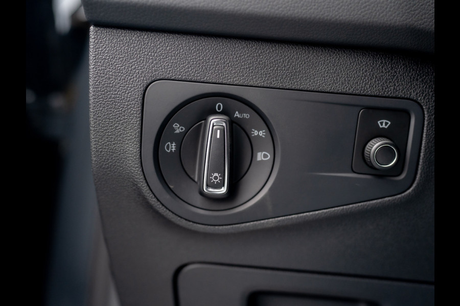 Volkswagen Tiguan 1.4 TSI eHybrid R-Line Business+ | Head Up | Trekhaak wegkl. | 20'' | IQ Light | Side Assist | Camera | Prijs Rijklaar!!