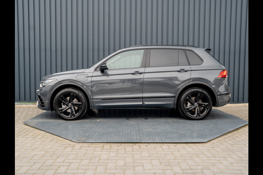 Volkswagen Tiguan 1.4 TSI eHybrid R-Line Business+ | Black Style | Keyless | Camera | IQ Light | Elk. A-klep | Prijs Rijklaar!!