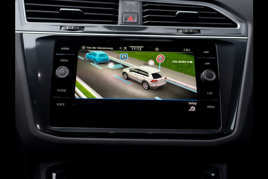 Volkswagen Tiguan 1.4 TSI eHybrid R-Line Business+ | Black Style | Keyless | Camera | IQ Light | Elk. A-klep | Prijs Rijklaar!!