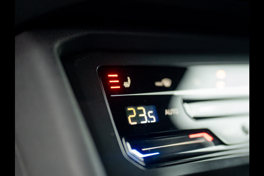 Volkswagen Tiguan 1.4 TSI eHybrid R-Line Business+ | Black Style | Keyless | Camera | IQ Light | Elk. A-klep | Prijs Rijklaar!!