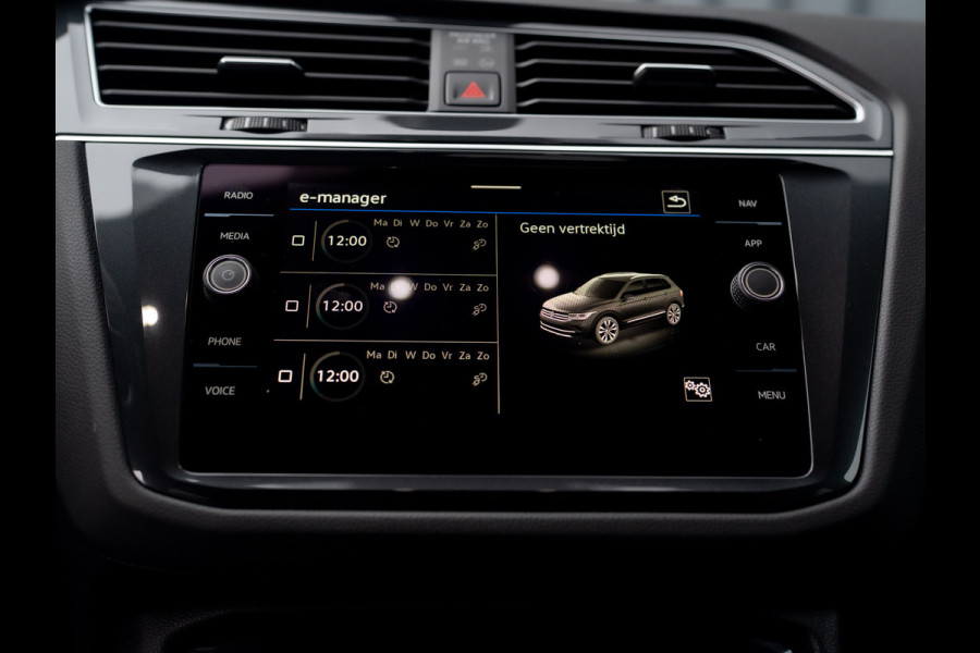 Volkswagen Tiguan 1.4 TSI eHybrid R-Line Business+ | Black Style | Keyless | Camera | IQ Light | Elk. A-klep | Prijs Rijklaar!!