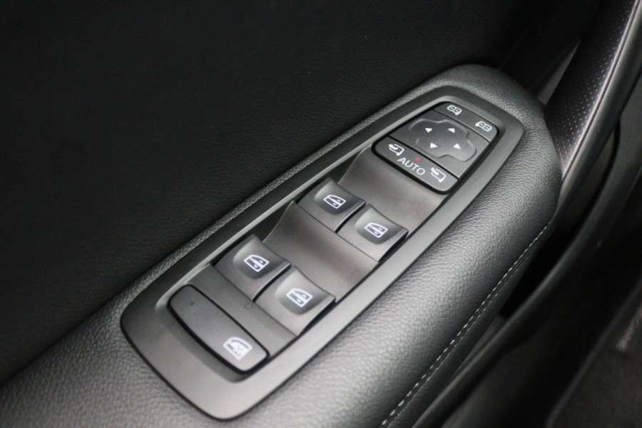 Renault Mégane Estate 1.3 TCe Intens LED, Keyless, Apple Carplay, Climate, Cruise, PDC