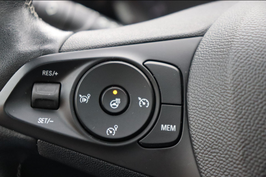 Opel Corsa 1.2 GS Line org.NL panoramadak + zwart dak stoel+stuur verwarming