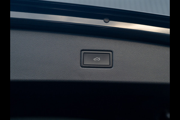 Volkswagen Tiguan 1.4 TSI eHybrid R-Line Business+ | Stoelgeheugen | Head Up | Trekhaak wegkl. | IQ Light | Camera | Keyless | Prijs Rijklaar!!