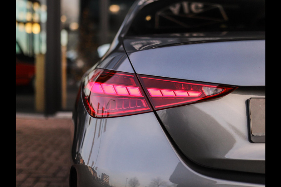 Mercedes-Benz C-Klasse 300 e AMG Line | Leder | Camera | Stoelverw. | Pano