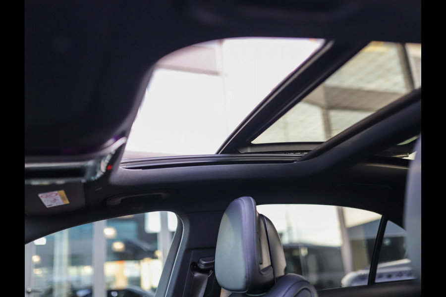 Mercedes-Benz C-Klasse 300 e AMG Line | Leder | Camera | Stoelverw. | Pano