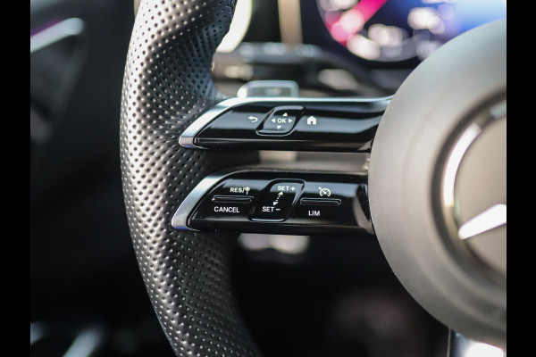 Mercedes-Benz C-Klasse 300 e AMG Line | Leder | Camera | Stoelverw. | Pano