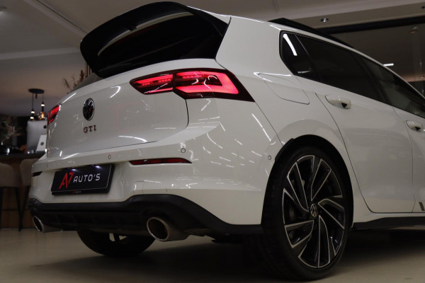 Volkswagen Golf 2.0 TSI GTI CLUBSPORT /PANO/NURBURGRING/H-K/IQ-LIGHT/MEMORY/VOLL