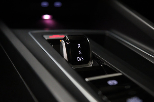 Volkswagen Golf 2.0 TSI GTI CLUBSPORT /PANO/NURBURGRING/H-K/IQ-LIGHT/MEMORY/VOLL