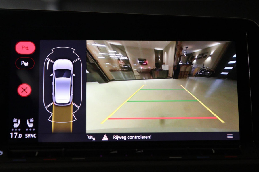 Volkswagen Golf 2.0 TSI GTI CLUBSPORT /PANO/NURBURGRING/H-K/IQ-LIGHT/MEMORY/VOLL